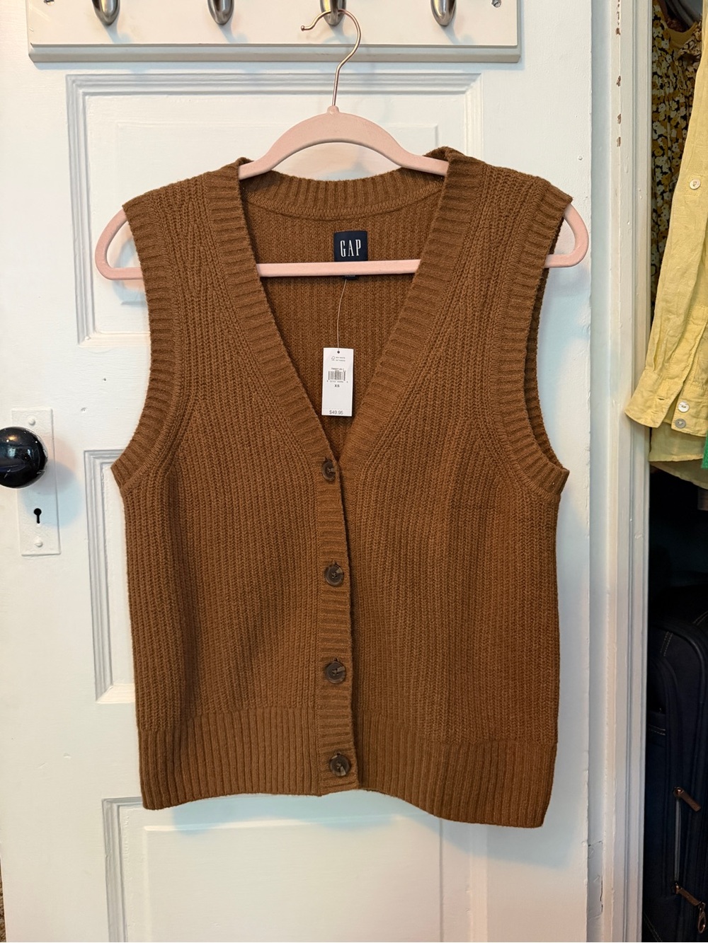 GAP Women's Chestnut Brown Ribbed Button Front Knit Vest